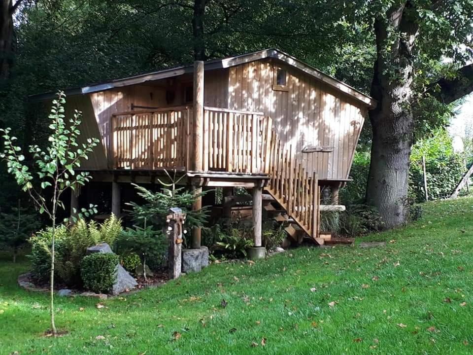 La Cabane Perchee Du Trappeur Écrainville Esterno foto