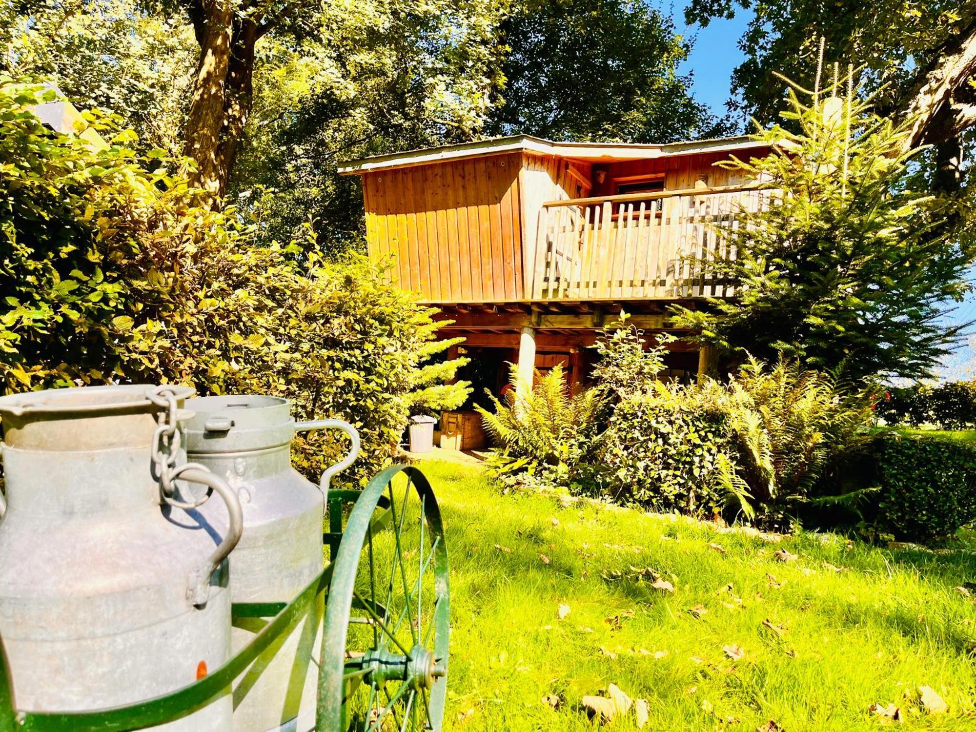 La Cabane Perchee Du Trappeur Écrainville Esterno foto