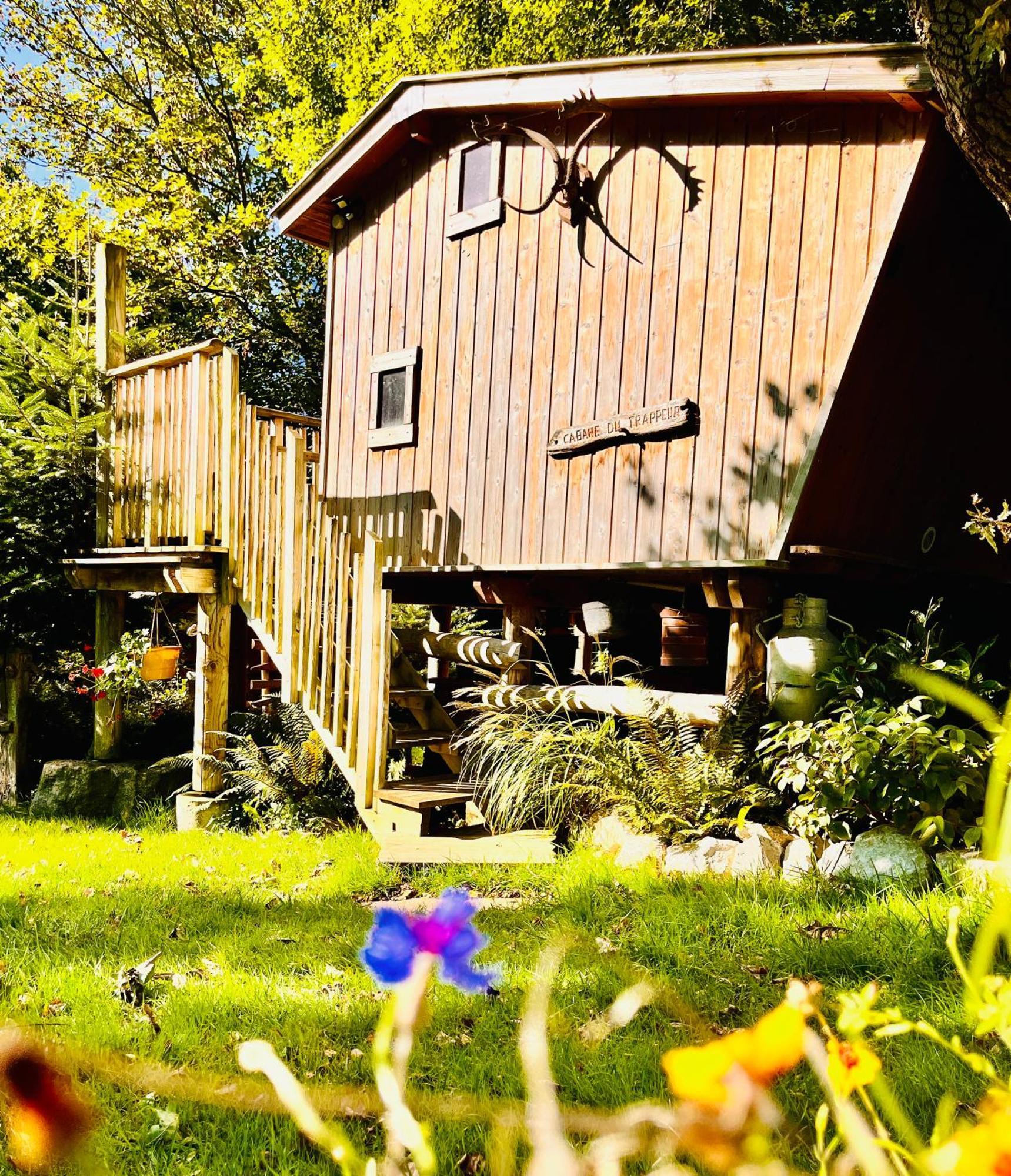La Cabane Perchee Du Trappeur Écrainville Esterno foto