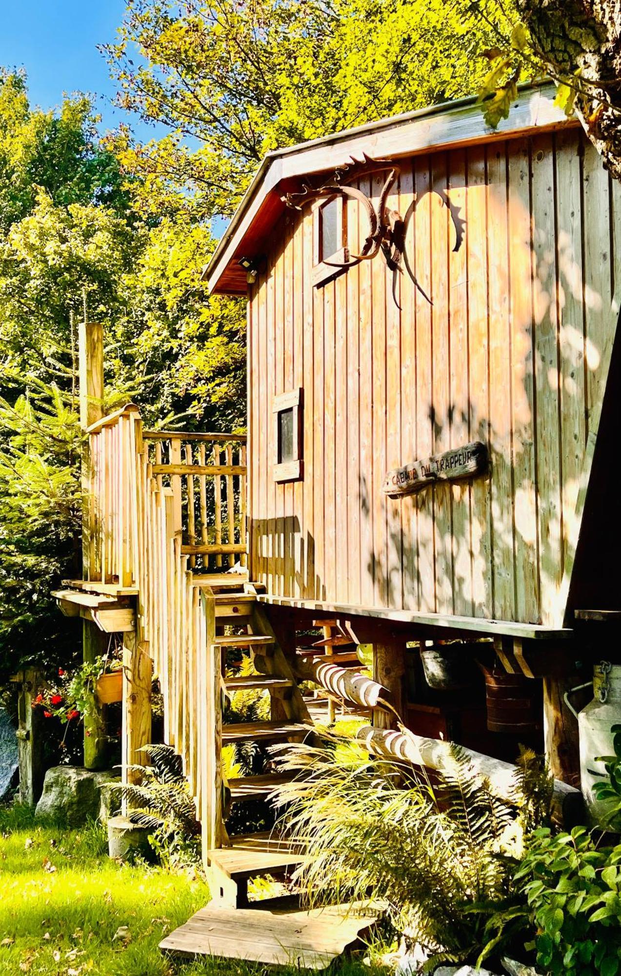 La Cabane Perchee Du Trappeur Écrainville Esterno foto