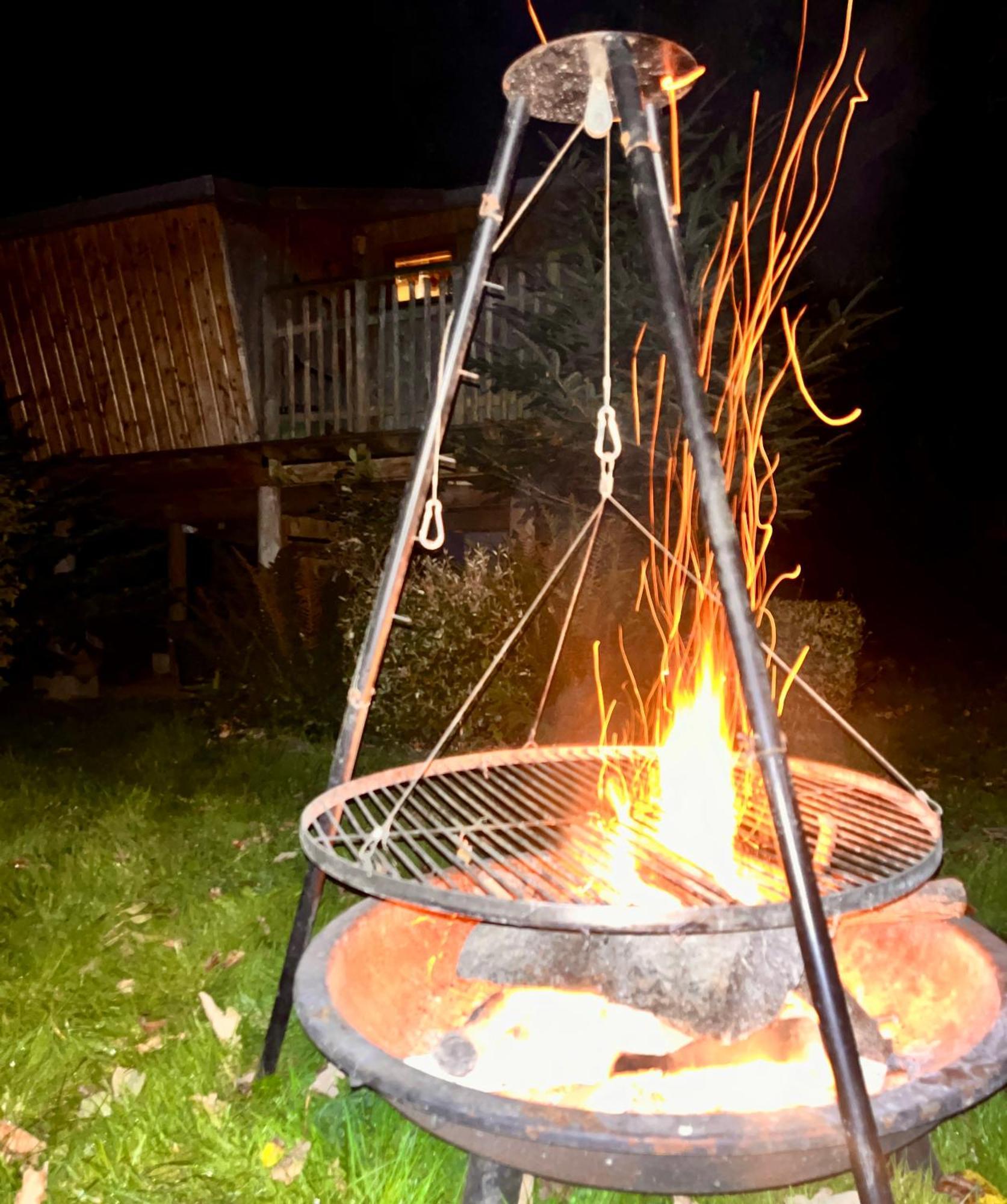 La Cabane Perchee Du Trappeur Écrainville Esterno foto