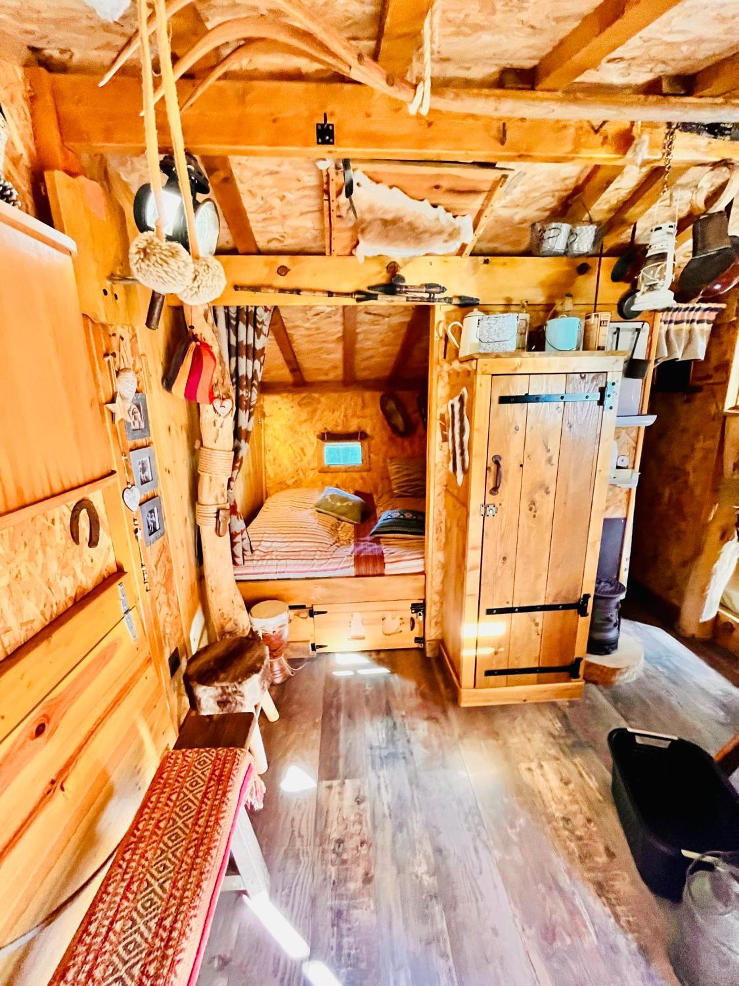 La Cabane Perchee Du Trappeur Écrainville Esterno foto