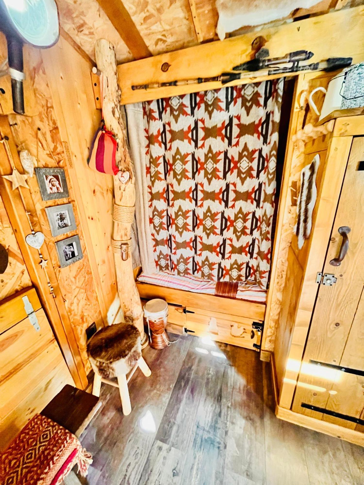 La Cabane Perchee Du Trappeur Écrainville Esterno foto